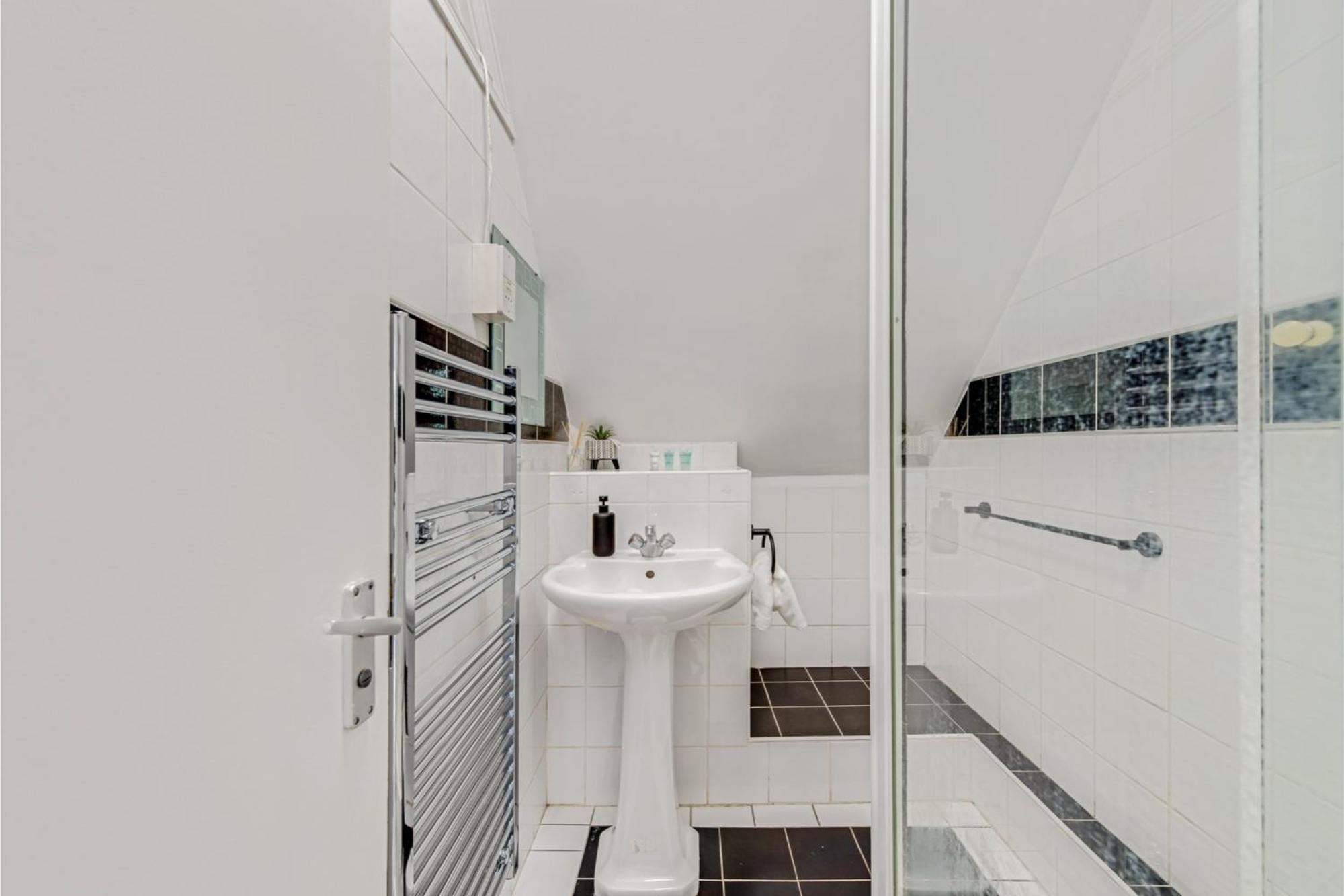 Sweet And Lovely 2Br With Free Parking London Luaran gambar